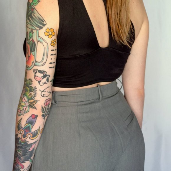 Cut Out Top - Picture 3 of 3